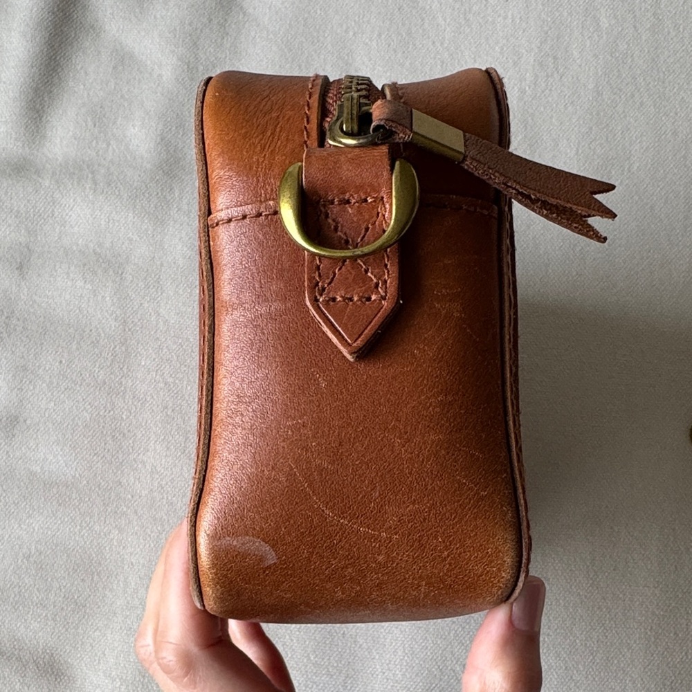 Madewell Transport Camera Bag - Picture 7 of 7